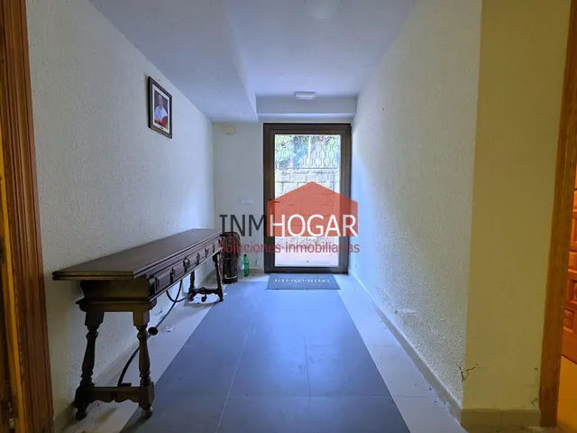 Exclusivo Chalet en Hervencias, Ávila - Un Oasis de Espacio y Tranquilidad — 28