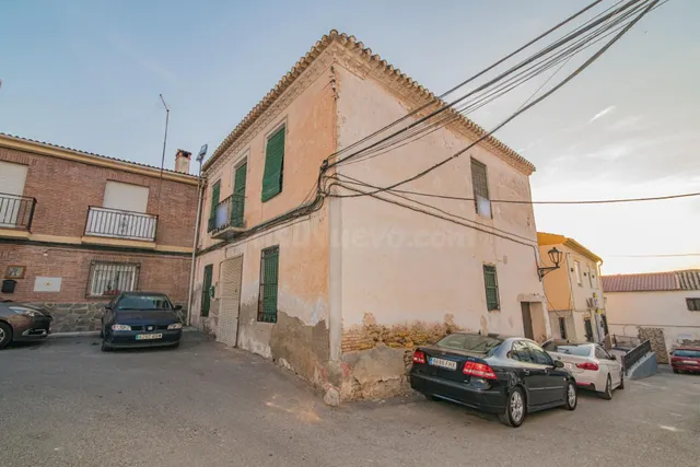 Casa con Encanto Histórico en el Centro de Otura — 4