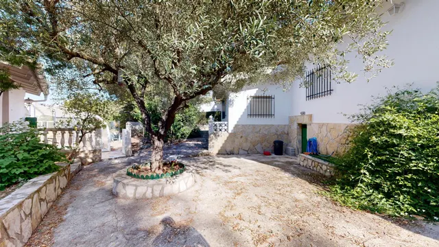 CHALET EN PLENA NATURALEZA — 25