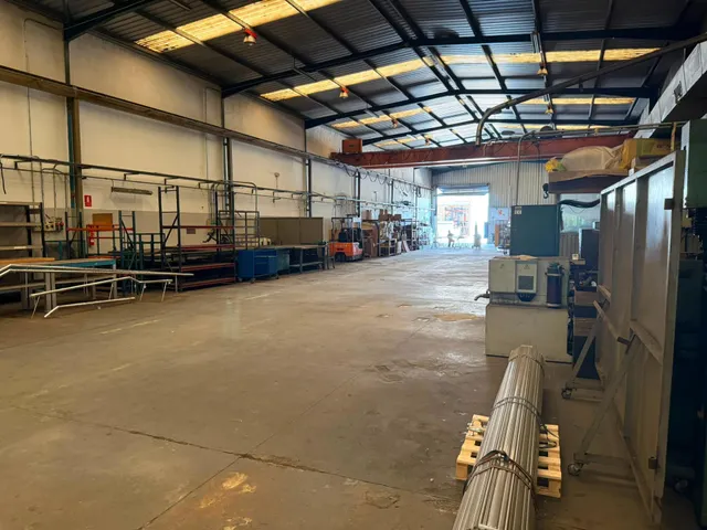 Nau Industrial de 1.035 m2 en venda  a Palafolls — 10