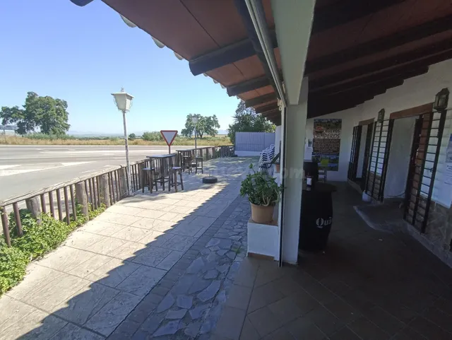 OPORTUNIDAD BAR RESTAURANTE EN FUNCIONAMIENTO + VIVIENDA - foto 5
