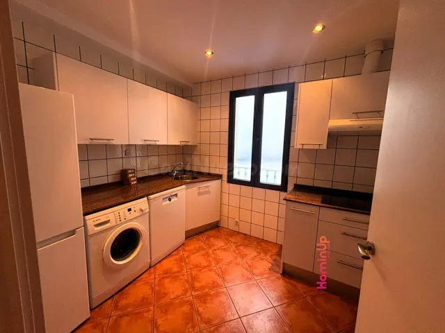 Se Alquila Amplia Vivienda de 3 Dormitorios y 2 baños por te - foto 4