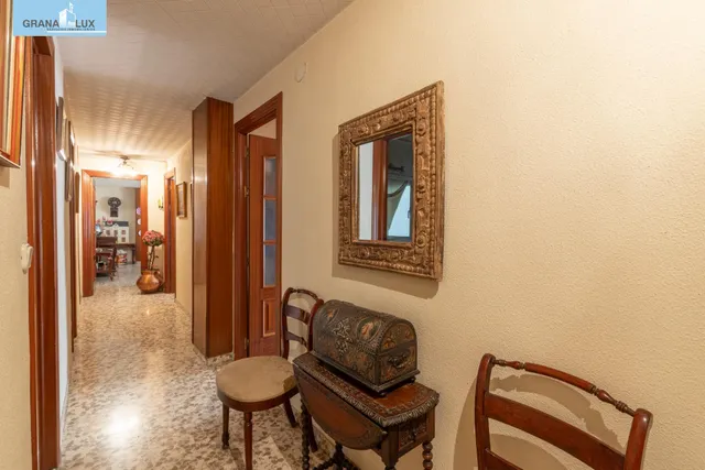 Amplia vivienda en pleno centro de Granada — 22