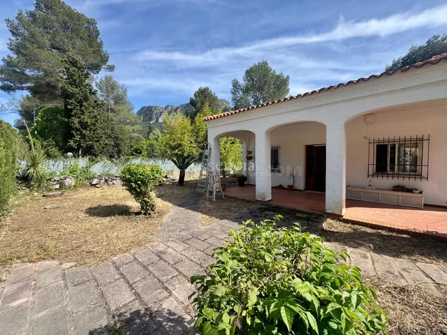 ESPECTACULAR CHALET EN LA DROVA — 2