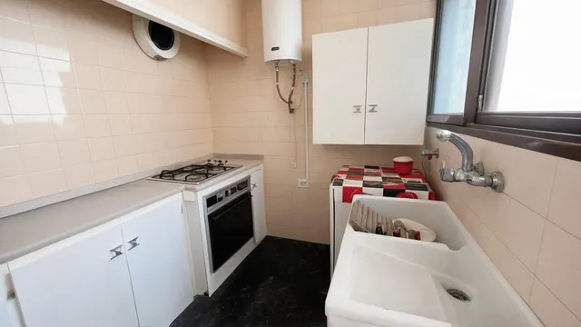 ESPACIOSA VIVIENDA EXTERIOR CON TERRAZA, BALCÓN Y GARAJE INCLUIDO. — 16