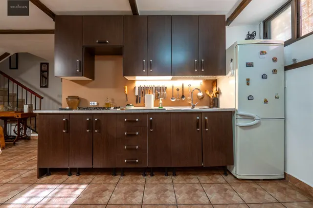 EXCLUSIVA VIVIENDA CON PISCINA PRIVADA EN URBANIZACIÓN "EL TORREÓN" EN ALBOLOTE. — 27