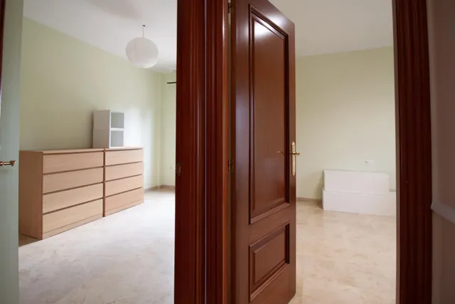 ¡Tu nuevo hogar en Bormujos! Magnífico chalet en alquiler con patio. — 27