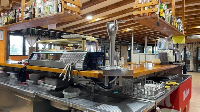 Venta de restaurante y fábrica de embutidos — 21