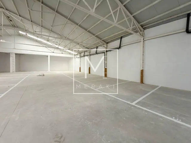 VENTA DE PLAZAS DE GARAJE EN EL BARRIO DE LA INDUSTRIA — 7