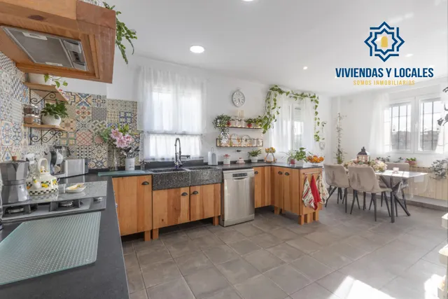 ¡MAGNIFICO CHALET INDEPENDIENTE CON CALIDADES ESPECTACULARES Y PISCINA PRIVADA EN GOJAR! — 17