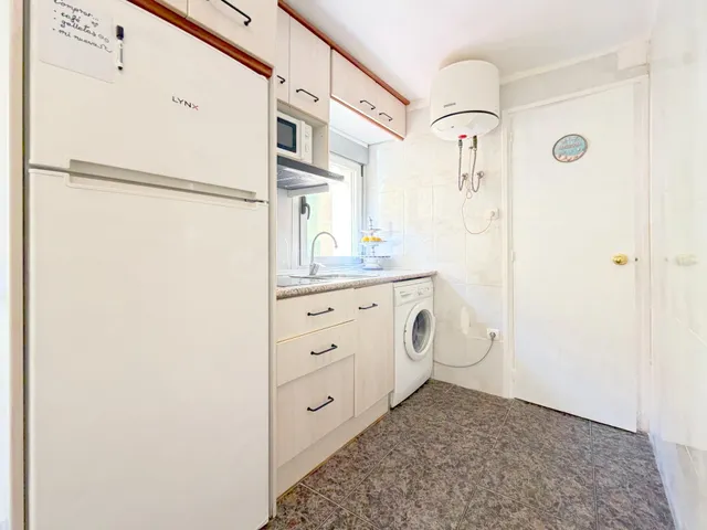 SE VENDE PISO DE DOS DORMITORIOS JUNTO A LA PLAZA SAN MIGUEL - foto 5