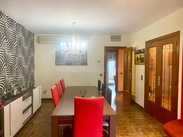 Exclusiva casa a tres vientos con jardín en Santa Bárbara — 9