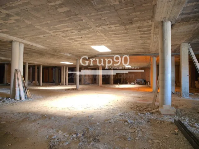 El local ideal para tu negocio, 2.000m2 en Lleida — 10