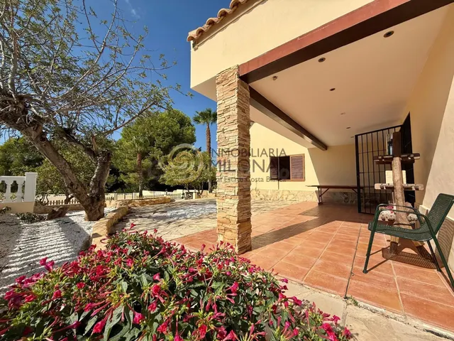 Gran chalet independiente en La Nucía – Zona Barranco Hondo - foto 4