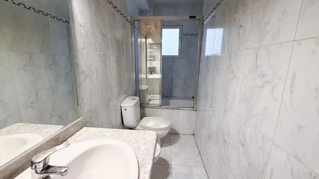 Venta en Calle MARROQUINA MORATALAZ — 19