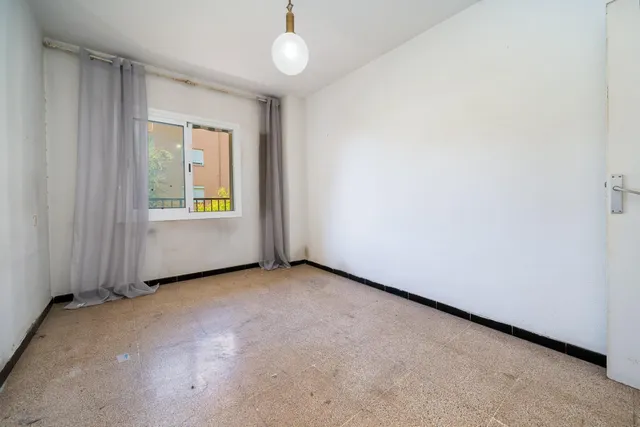 PISO DE 80 M2 CON 3 DORMITORIOS Y ASCENSOR PARA REFORMA INTEGRAL EN SON OLIVA — 6