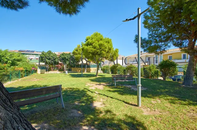 REF: 01525 ADOSADO BONALBA GOLF — 39