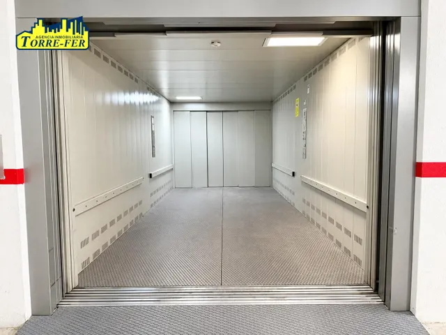 ¡plaza de garaje en venta en pleno centro de almeria, en calle gonzalez garbín! — 8