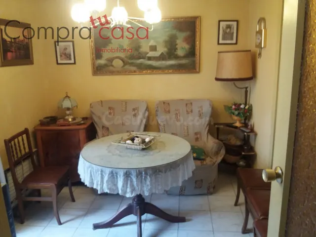 VIVIENDA UNIFAMILIAR CON PATIO Y TERRAZA - foto 4
