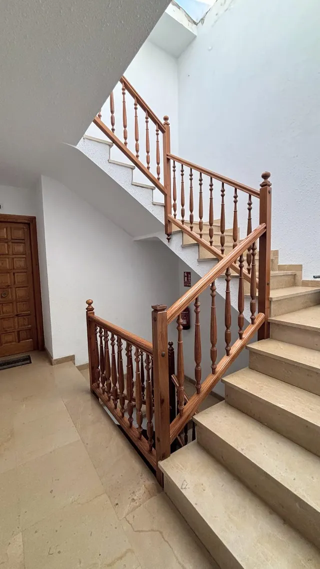 Piso de 4 habitaciones con garaje privado, dos balcones y vistas despejadas en el centro de Deltebre — 6