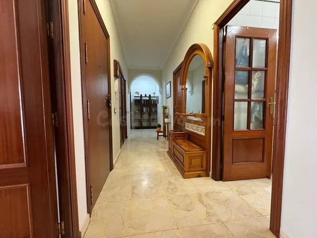 Propiedad Estratégica con Alta Rentabilidad: Vivienda, 15 pl - foto 4