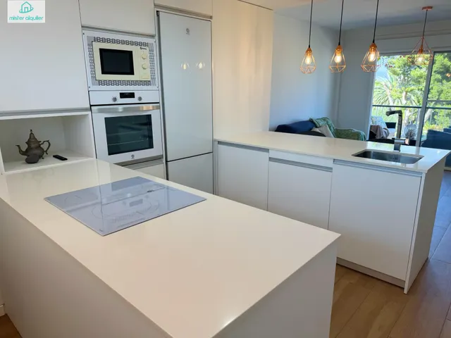 APARTAMENTO DE LUJO RECIÉN REFORMADO EN EL CAMPELLO ENTRE SAN JUAN PUEBLO Y PLAYA — 23