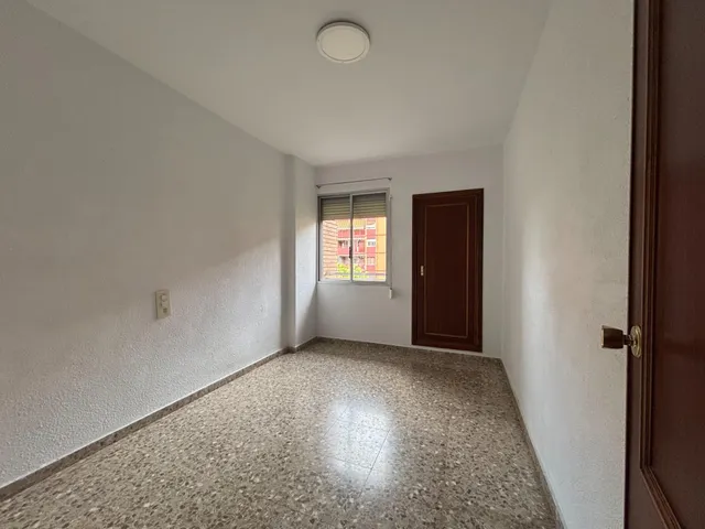 Impecable vivienda de 4 habitaciones en la zona estratégica de Patraix — 17