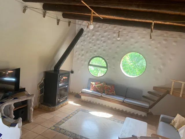 Se alquila chalet en coin buena zona — 10