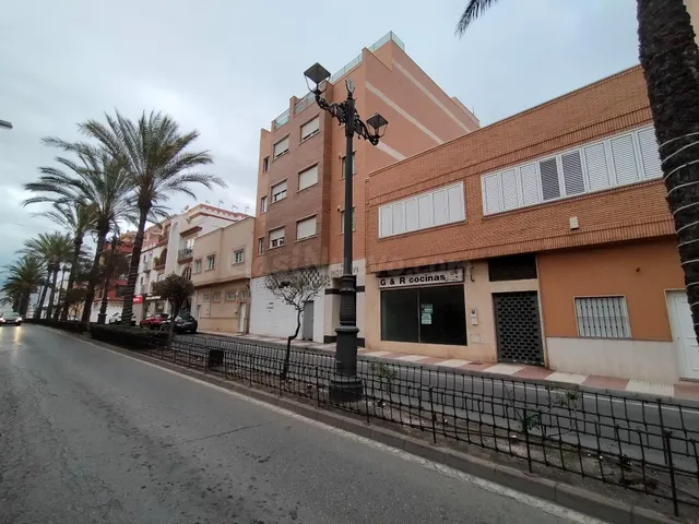 Local comercial 152m² en venta - Centro - foto 2