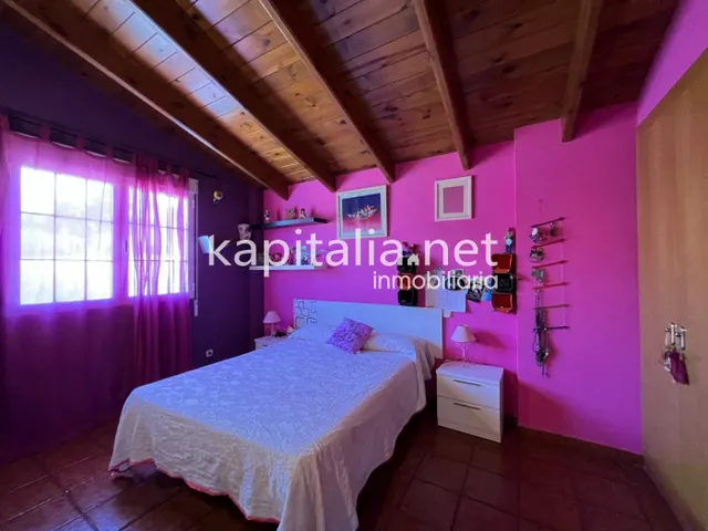 Magnifico chalet a la venta en Ontinyent a 1.5km de la población. — 30