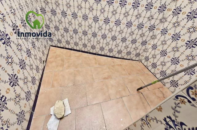 Amplia Casa en el Corazón del Casco Antiguo de Córdoba por €299,900 — 7