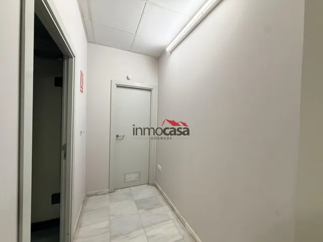 Local comercial 185m² en alquiler - San Miguel — 40
