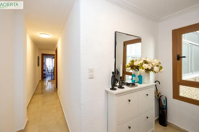 Piso y cochera en venta junto Acera de Darro. — 12