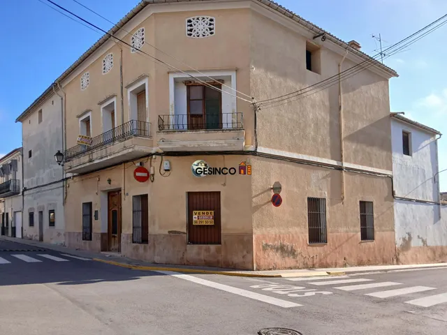 GRAN CASA EN VENTA EN AIELO DE MALFERIT