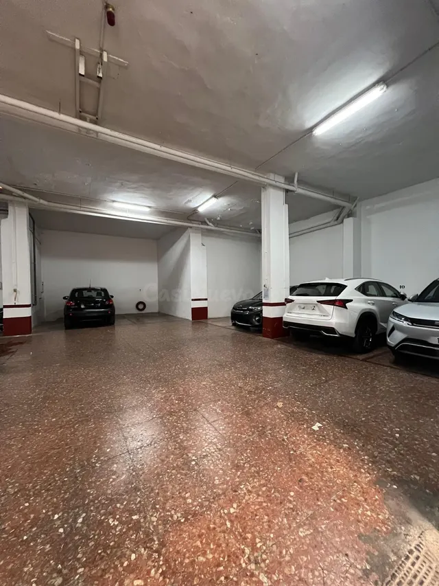 GARAJE EN VENTA EN ZONA ANTONIO MACHADO – ELCHE 297 m2 const