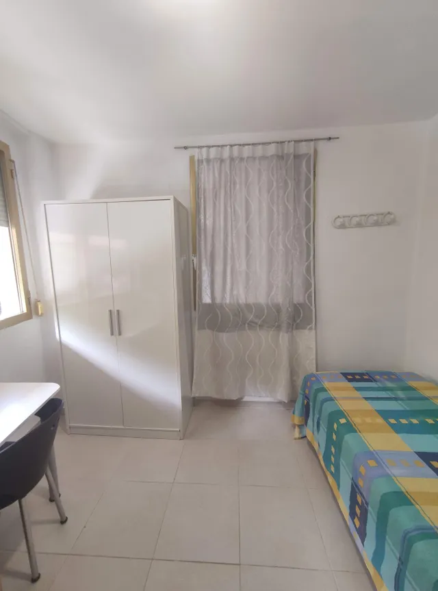 Piso de 6 dormitorios y 2 baños compartidos para estudiantes en zona CEU Cardenal Herrera de San Jos — 33