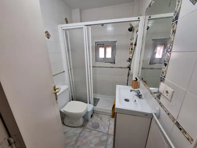 Amplio Quad en Torrevieja, Ideal para Reformar - €209,900 — 19