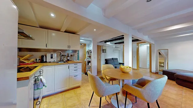 REFORMADO CON ENCANTO EN RAMBLA DEL POBLENOU – 6ª PLANTA SIN ASCENSOR — 12