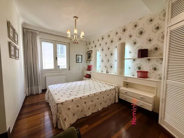 Se Alquila Piso de 2 Dormitorios y 2 baños en Zona Abando - foto 5