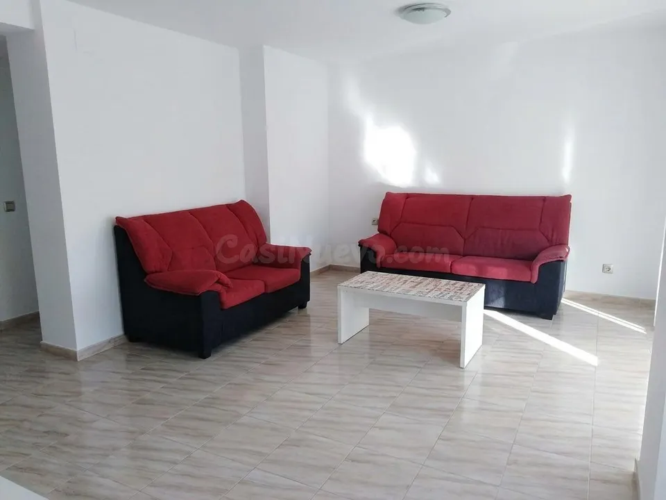 EASY RENT presenta esta acogedora vivienda situada en el barrio de Los Ángeles,