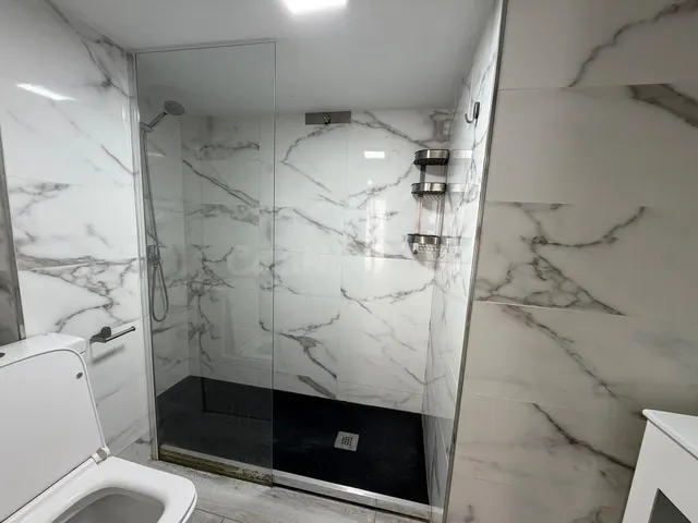 Local comercial 4 habitaciones 170m² en venta - Centro - foto 4