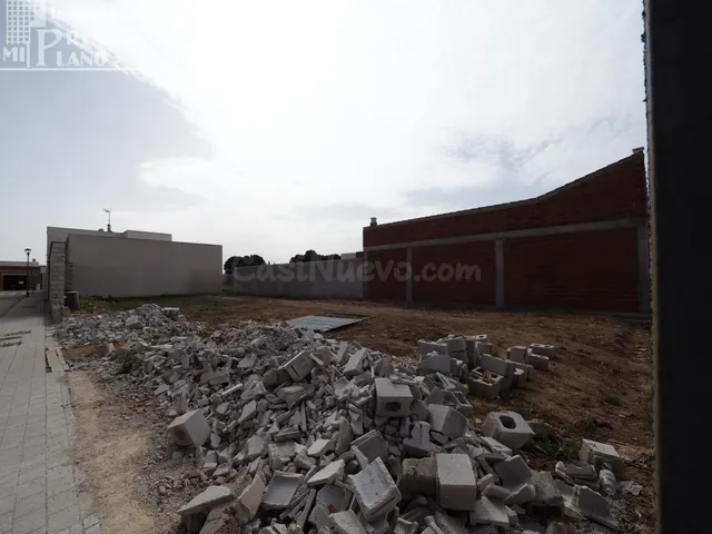 Amplio Solar en Tomelloso - Polígono 20 por solo €85,000 - foto 3