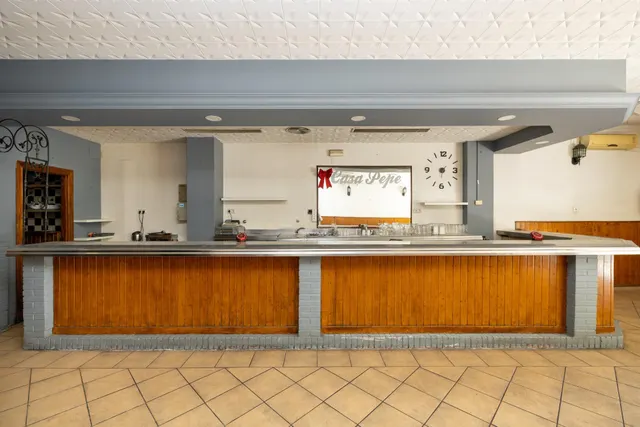 LOCAL COMERCIAL DE 106 m2 EN VENTA EN GRANADA — 10