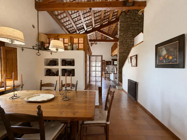 UNA MASIA D'ENCANT PER A VOSALTRES — 32