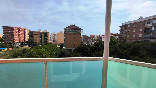 IMPECABLE PISO TOTALMENTE REFORMADO Y EXTERIOR EN FINCA DEL AÑO 2008 CON GARAJE OPCIONAL — 7