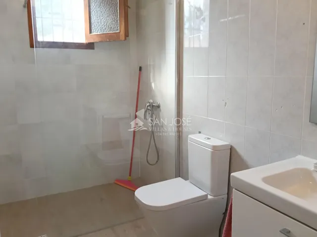 SE VENDE CHALET EN BUEN ESTADO EN MONFORTE DEL CID EN LA ZONA DEL FONT DEL LLOP — 21