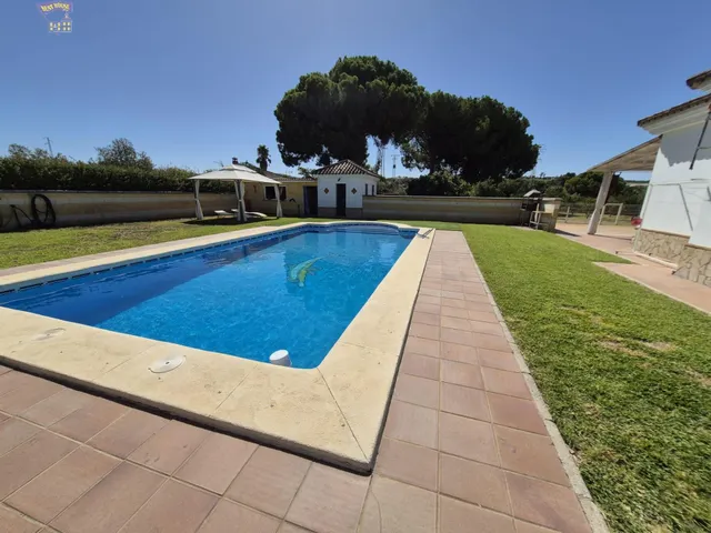 SE VENDE ESTUPENDO CHALET EN ARCOS DE LA FRONTERA (CARRETERA ARCOS - EL BOSQUE) — 41
