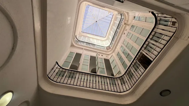 LUZ DEL SUR INMOBILIARIA te presenta una vivienda muy especial en pleno centro de Cádiz — 30