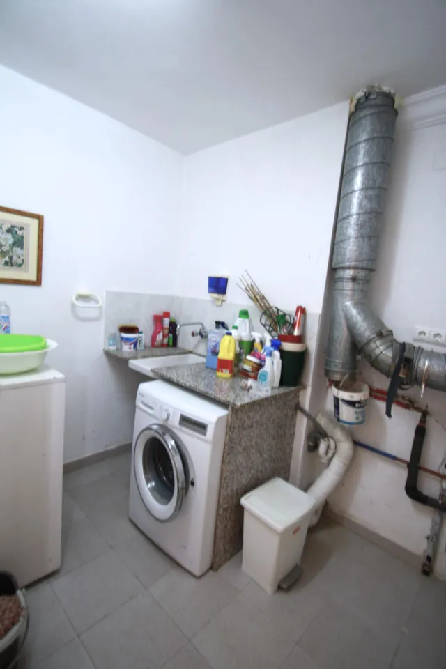 ✓Casa con 2 Pisos Independientes en Denia, Costa Blanca. — 50