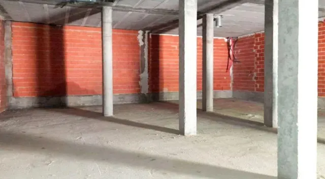 LOCALES COMERCIALES EN PUEBLA DE LILLO DESDE 58.000 EUROS — 8